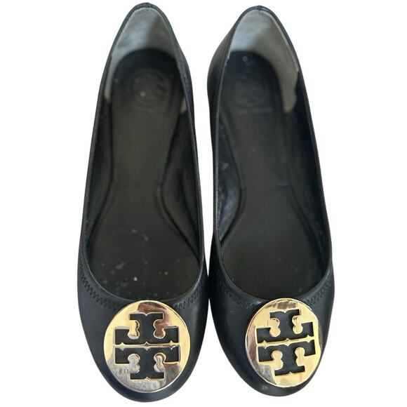 Tory Burch Shoes - Tory Burch Reva Black Leather & Gold Logo Round Toe Ballet Flat